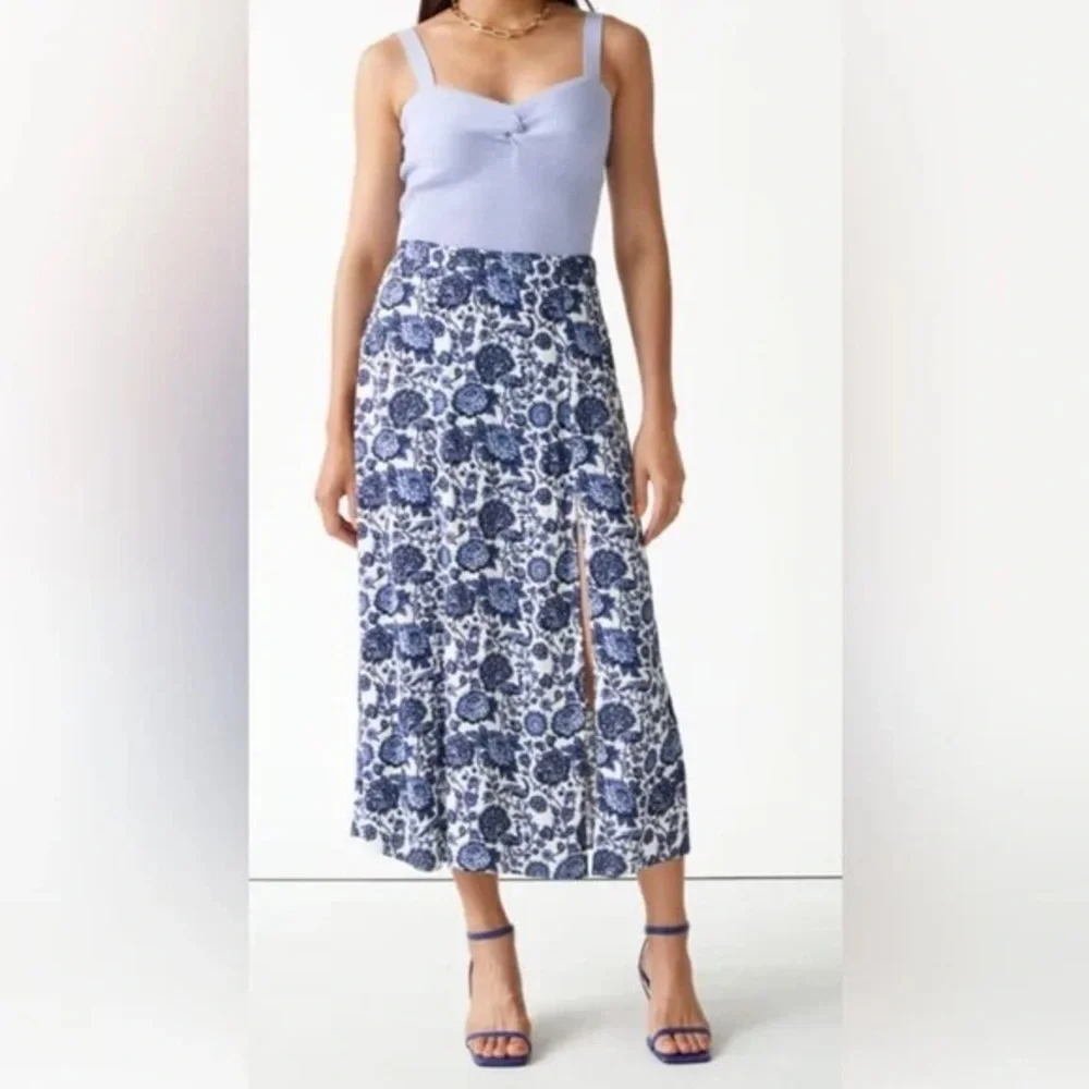 NWOT & Other Stories Blue and White Midi Skirt with Slit - Floral Pattern - 6 - Picture 4 of 5